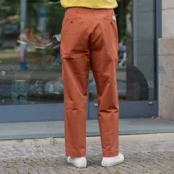 Merz beim Schwanen Hosen></noscript>Chino Bio-Baumwolle Twill 300g Relaxed Fit Chestnut CHINO01