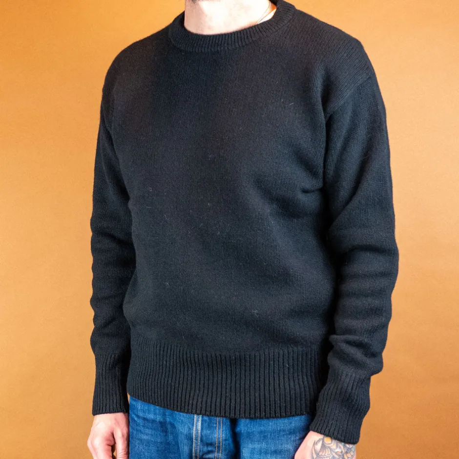Merz beim Schwanen Pullover>Classic Crewneck Pullover Merino/Cashmere Deep Black