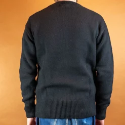 Merz beim Schwanen Pullover><noscript><img width=