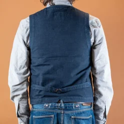 Captain Santors Westen><noscript><img width=