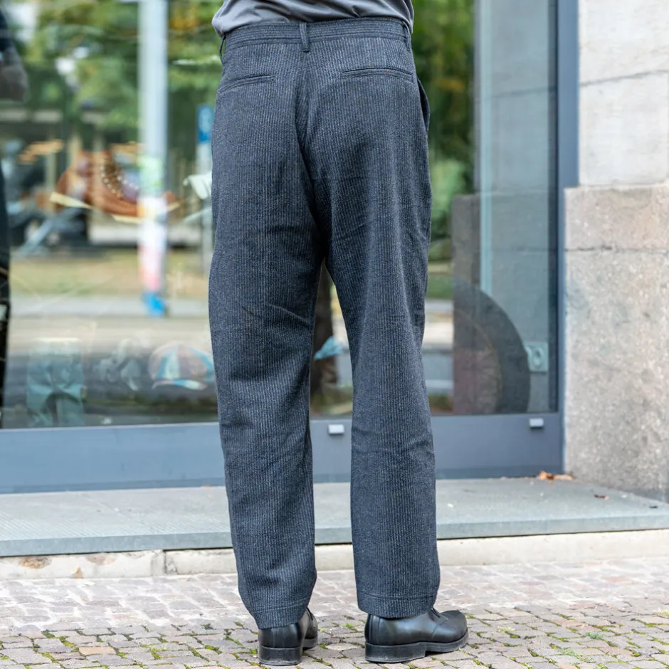 Hansen Hosen>Ken Wide Cut Trousers Black Wool Pin