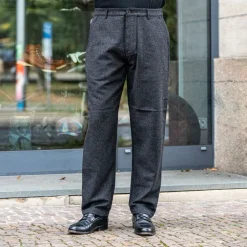 Universal Works Hosen>Military Chino Salt ´n Pepper Tweed Black