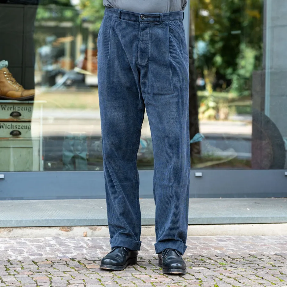 Hansen Hosen>Sune Pleated Wide Cut Trousers Dusty Navy